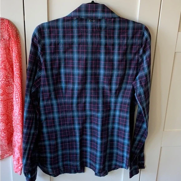 3 Fitted button down shirts Converse Lucky Brand Aeropostale size M - Picture 2 of 10